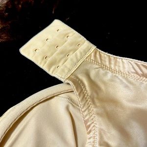 Selling a beige Sensuous sides minimizer bra